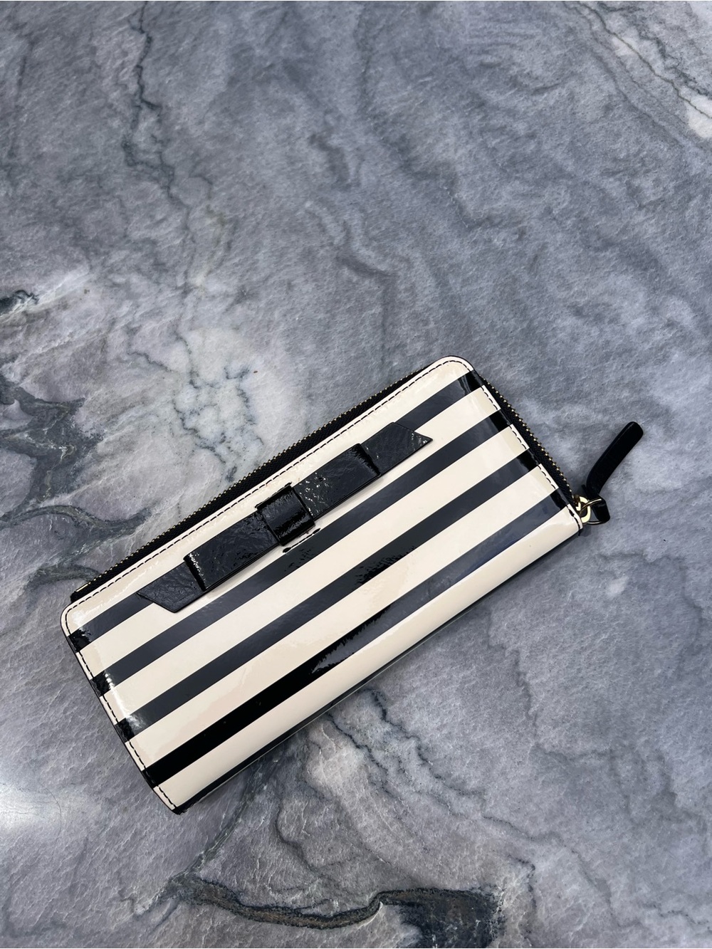 Kate Spade Patent Stripe Zip-Around Bow Wallet - Black & White